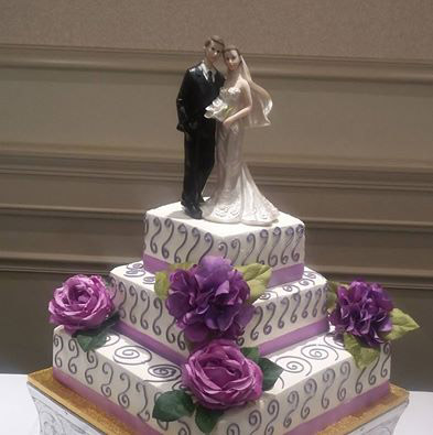 ricks_bakery_wedding_cake